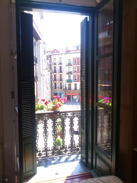Roquefer Bilbao Central Rooms Εξωτερικό φωτογραφία